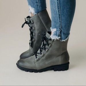 Sorel  Phoenix Short Lace Waterproof Quarry Winter Boots